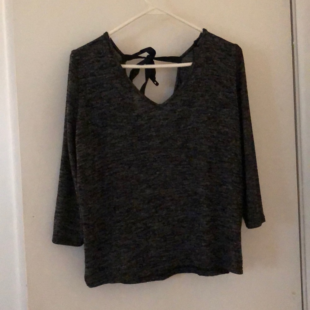 Light weight sweater